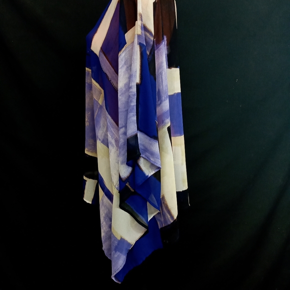 26/28 Plus Size Lane bryant blue black abstract sheer see through batwing top - Picture 6 of 10